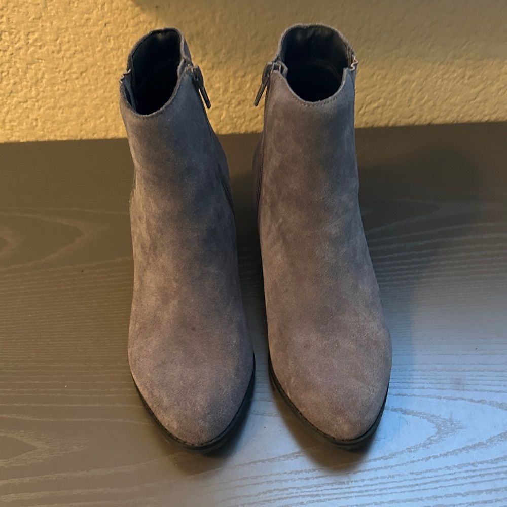 Vaneli Suede Ankle Boots - Gray Size 6.5